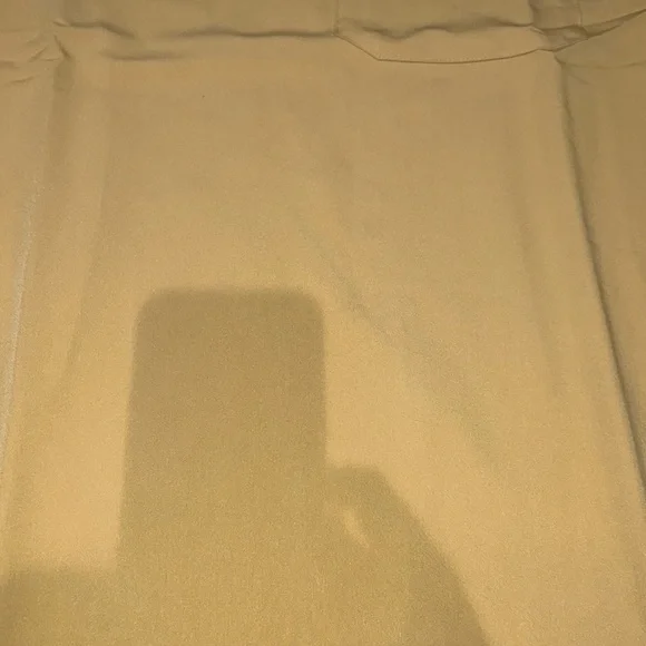 FIGS Scrub Set Catarina Top/ Zamora Jogger Light Gold - Picture 6 of 11